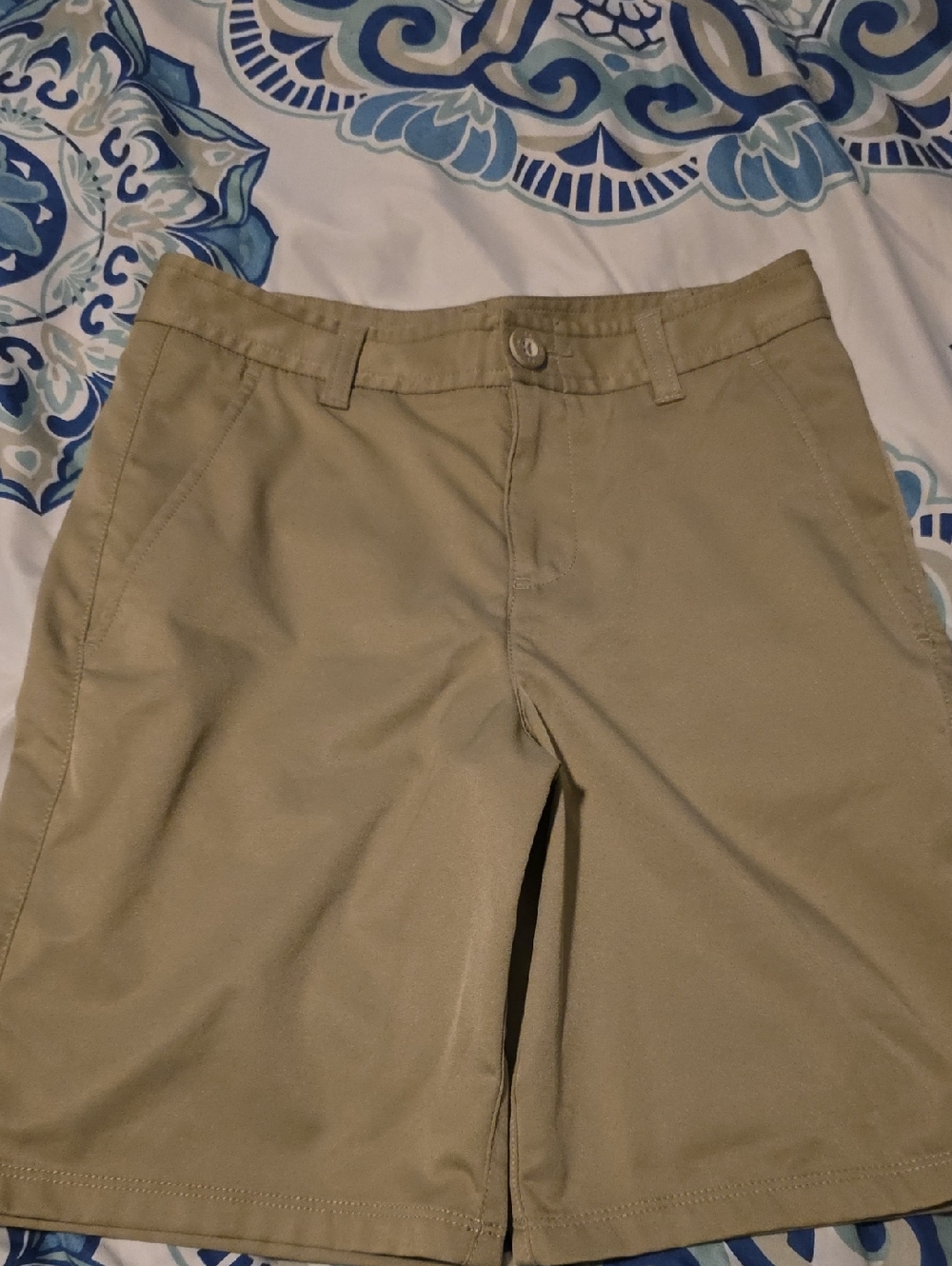 Under Armour Men's Tan Chino Shorts
